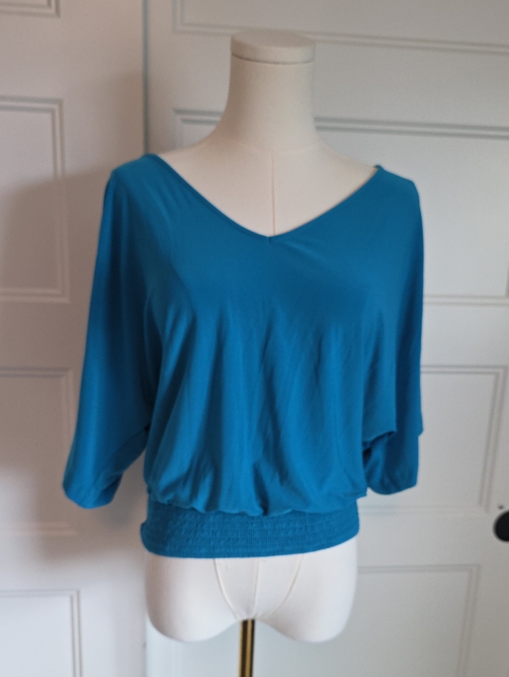 White House Black Market Teal V-Neck Dolman Sleeve Top